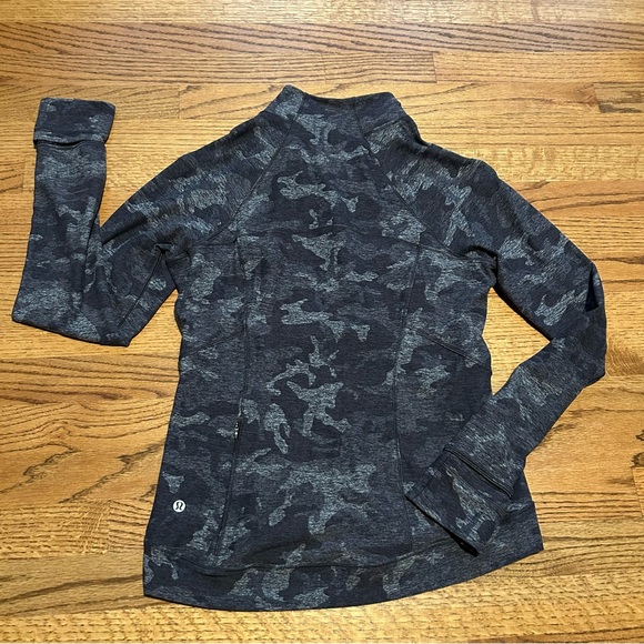 Lululemon outrun the elements half zip - Picture 7 of 10